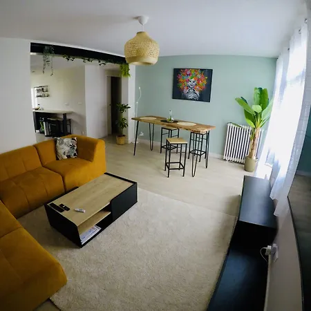 홈스테이 Charming & Cosy